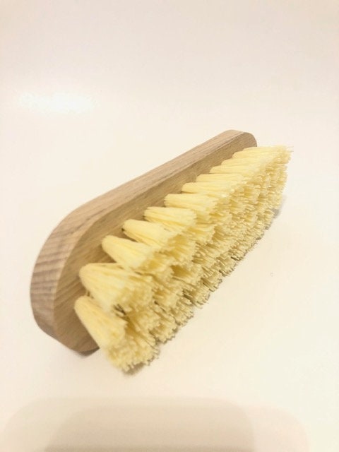 Brush for feet